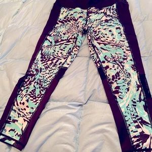LuLaRoe workout pants calf length, new never worn